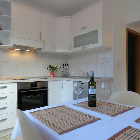 Anica 2 Apartmán Makarská